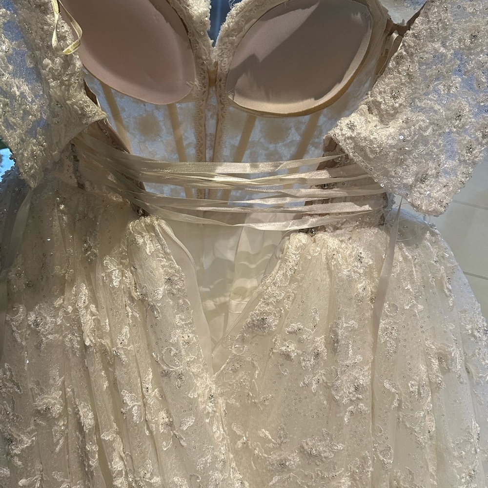 FRIDA XHOI & XHEI WEDDING DRESS BRAND NEW NEVER WORN w/ veil and crown - Picture 11 of 11